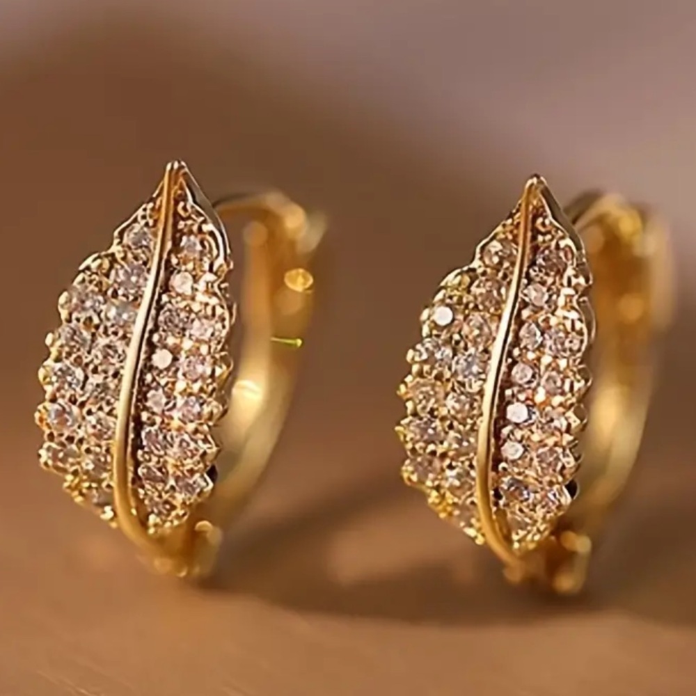 Vintage style hoop earrings